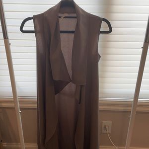Sleeveless taupe mid length cardigan